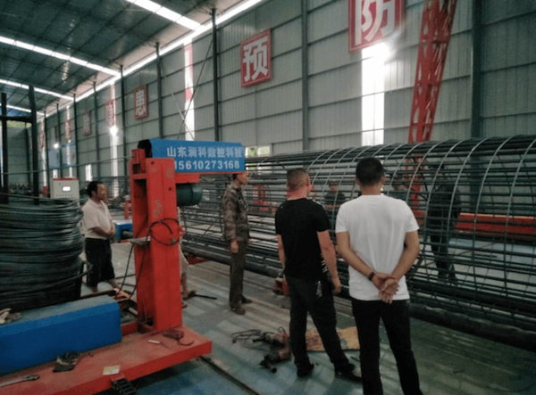 绕筋机\滚笼机\钢筋笼绕筋机\钢筋笼滚笼机山东润科数控科技专业制造